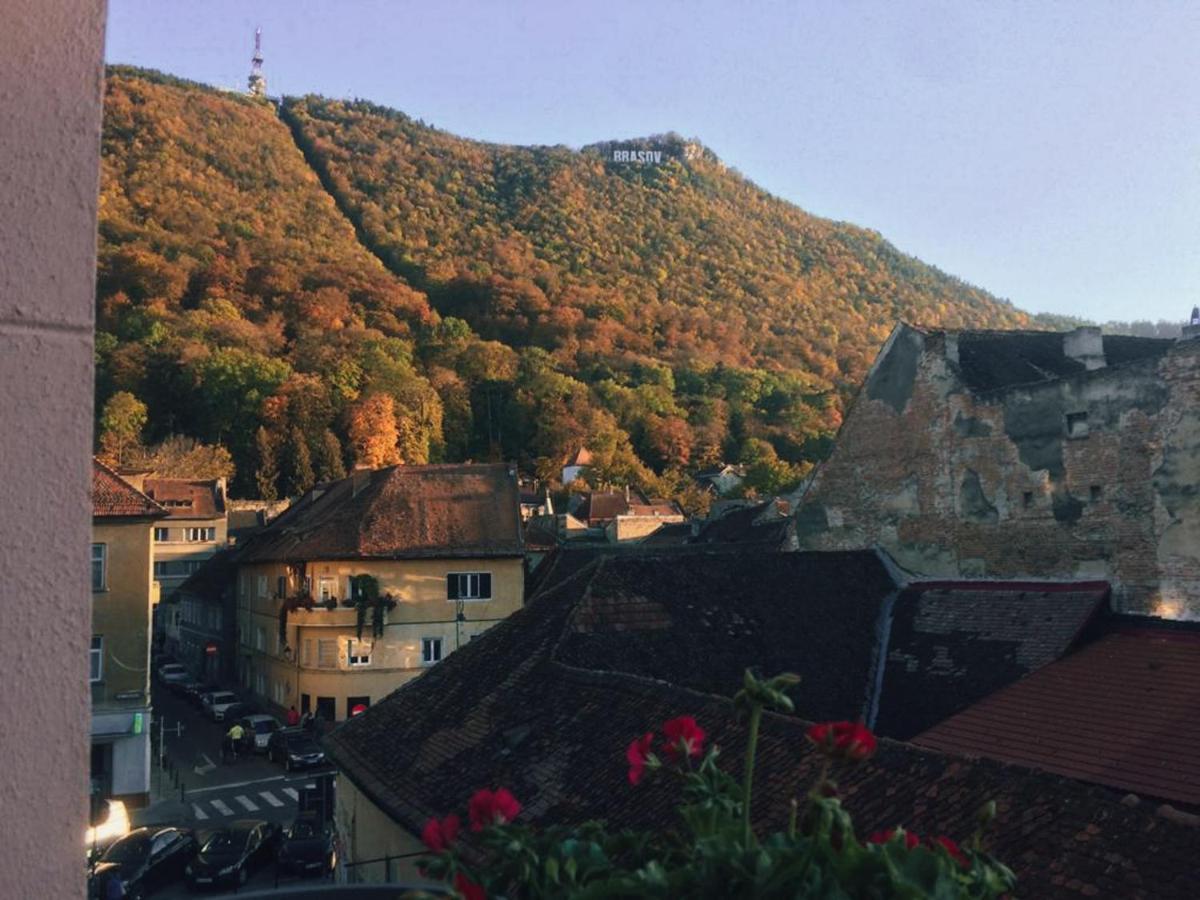 Vista Studio Brasov In The Heart Of The Old City Center 외부 사진